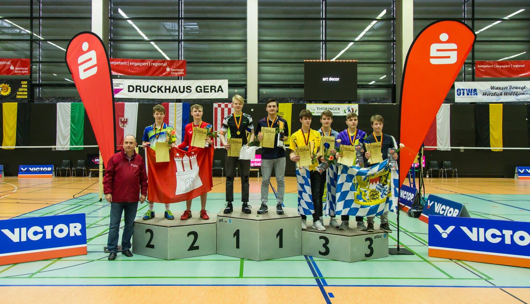 Überraschungsmedaille für Matthias Schnabel www.badmintonnuernberg.de